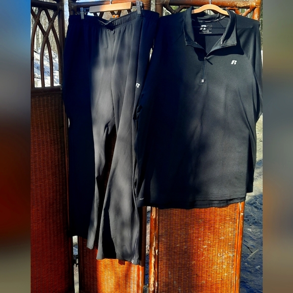 Russell Athletic Activewear Shirt & Pant Set - Picture 1 of 12